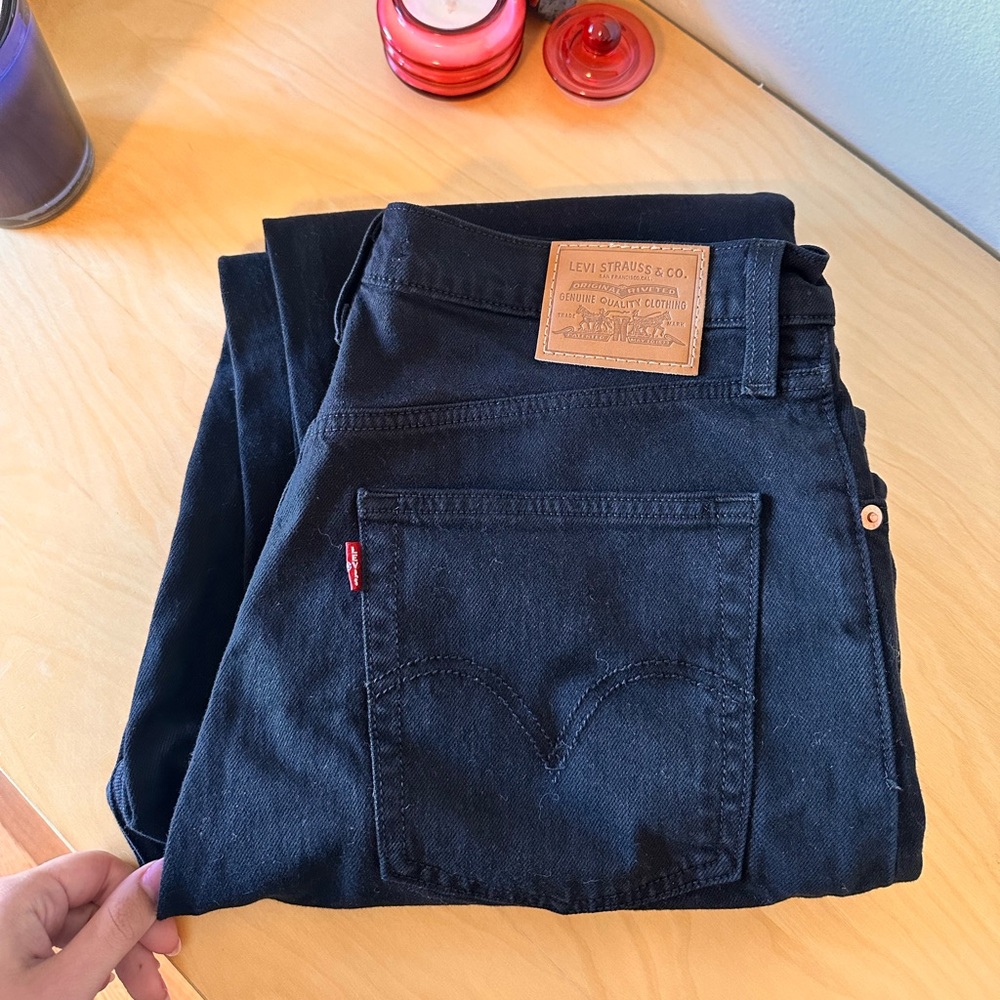 Women’s Levi’s jeans